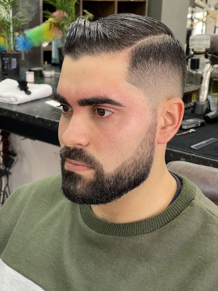 Corte fade con barba perfilada, barbería Deodi Mollet del Vallès